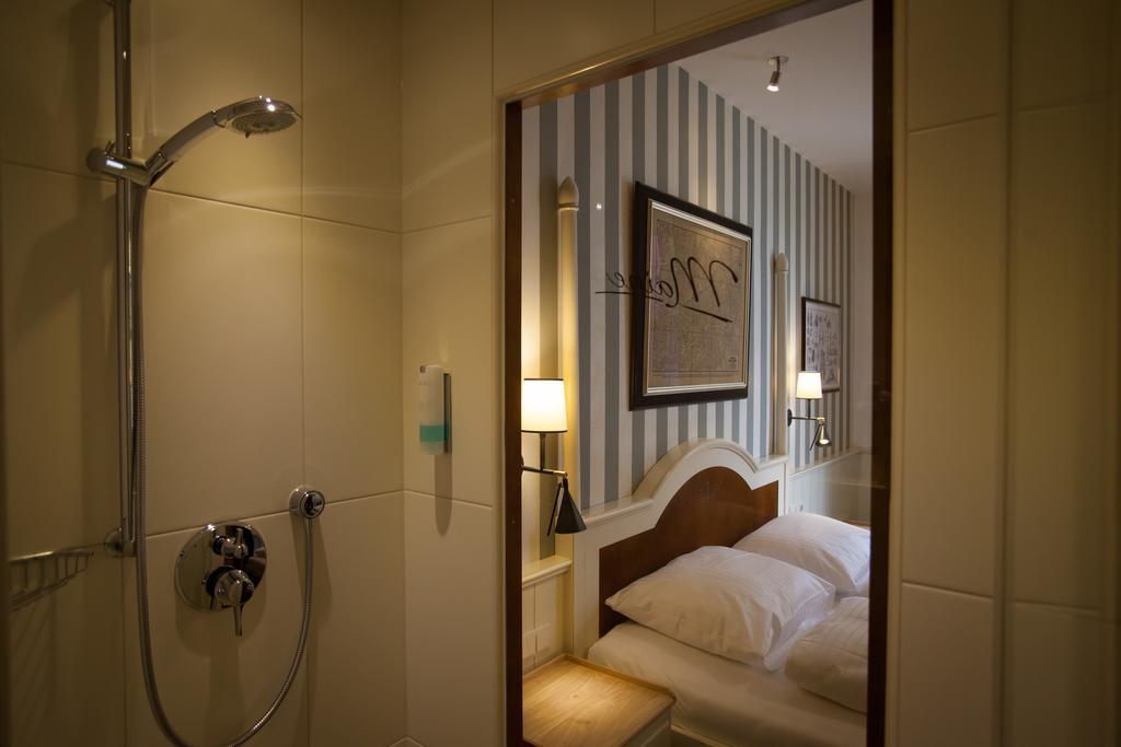 4 Hotel Rust Quarto foto
